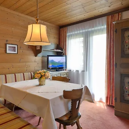 Ruefikopf Апартаменты *